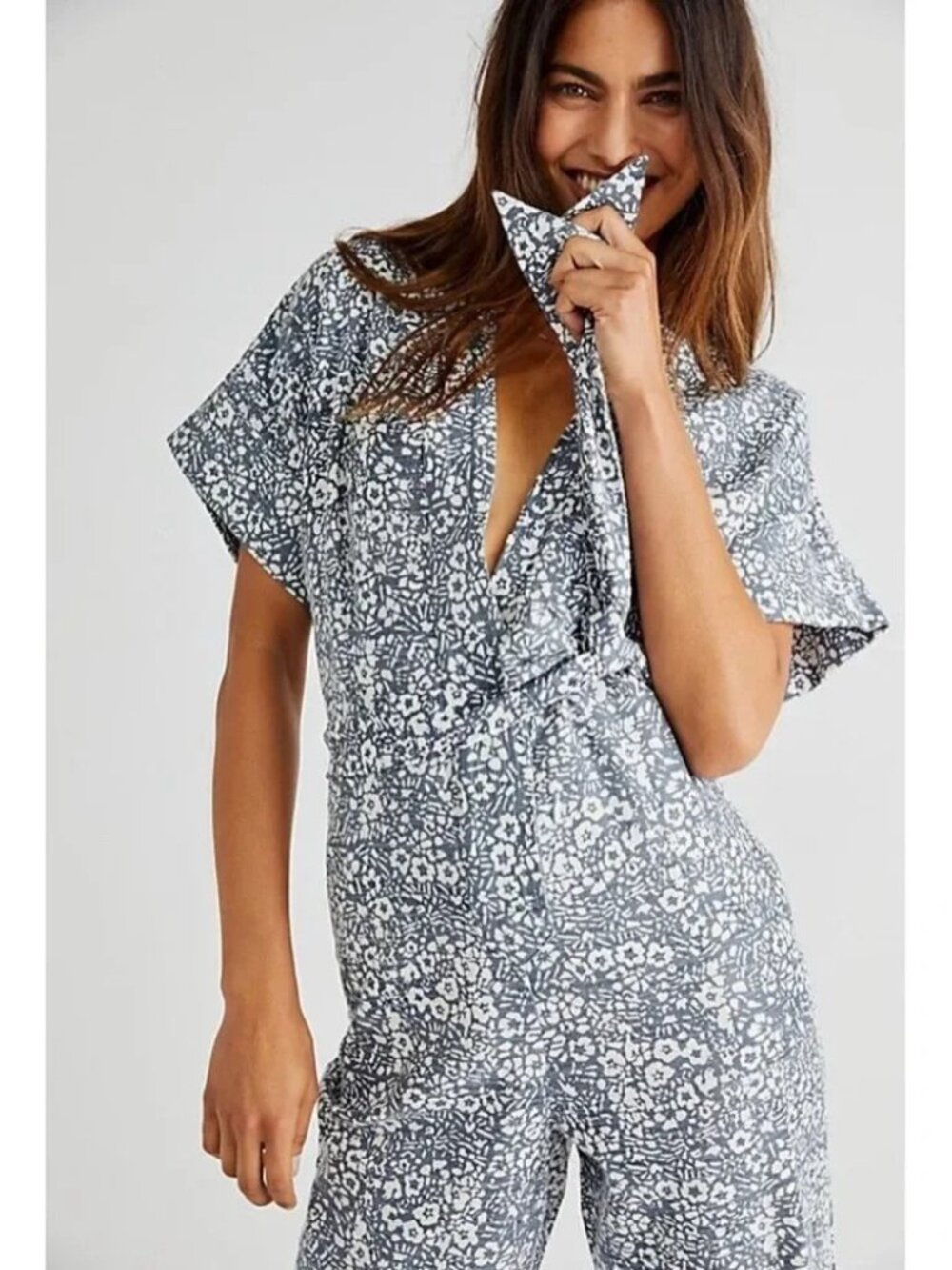 FREE PEOPLE X CLEOBELLA TOMINAGA WIDE LEG JUMPSUIT | SIZE M | - Picture 4 of 13